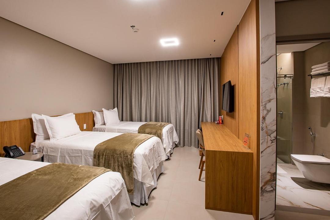 Amazon Aeroporto Hotel クイアバ エクステリア 写真